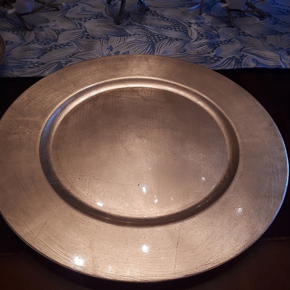 5 13 in silver chargers - Picture 3 of 8